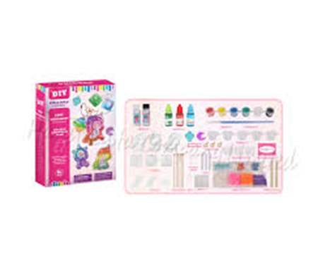 משחק יצירת דמויות אורנאמנט DIY : image 1 משחק יצירת דמויות אורנאמנט DIY : image 1