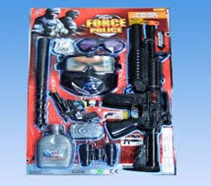 סט לוחמה בטרור  כולל רובה, מסכה, אלה ועוד/ מידות 40 ס"מ*20 ס"מ : image 1